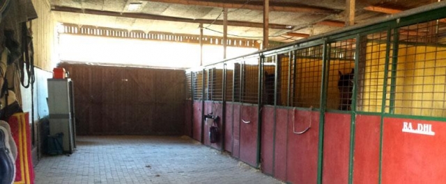  The stables 